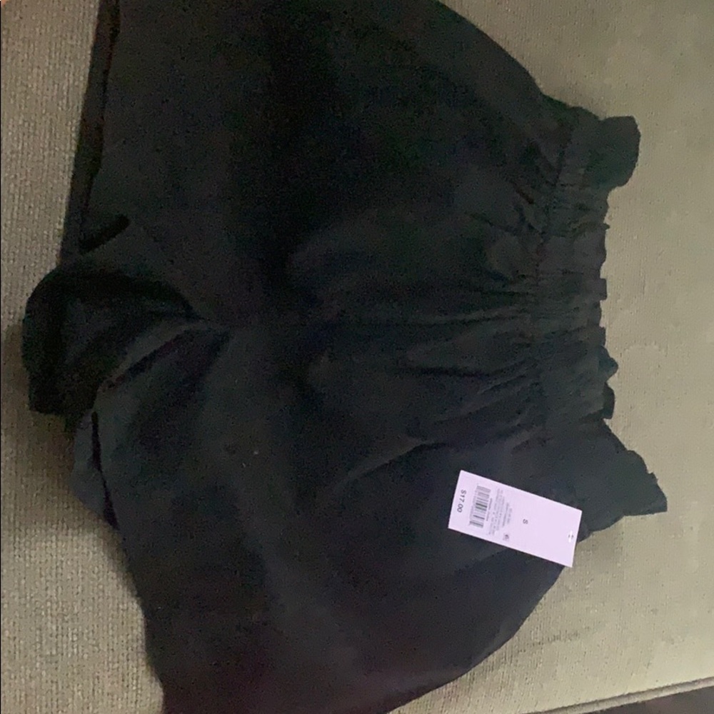 NWT BLACK PAPER BAG SHORTS
